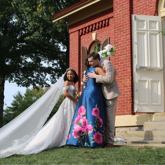 Kay Unger Andrea Walk Thru Jumpsuit. (Sold Out Online) - Picture 12 of 16